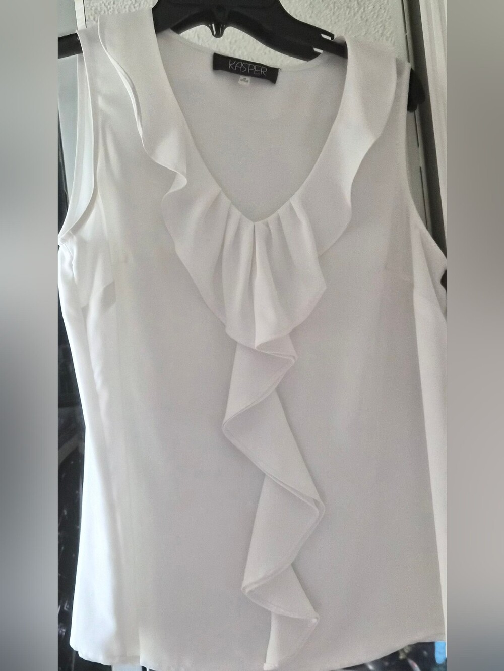 Kasper White Ruffle V-Neck Sleeveless Camisole